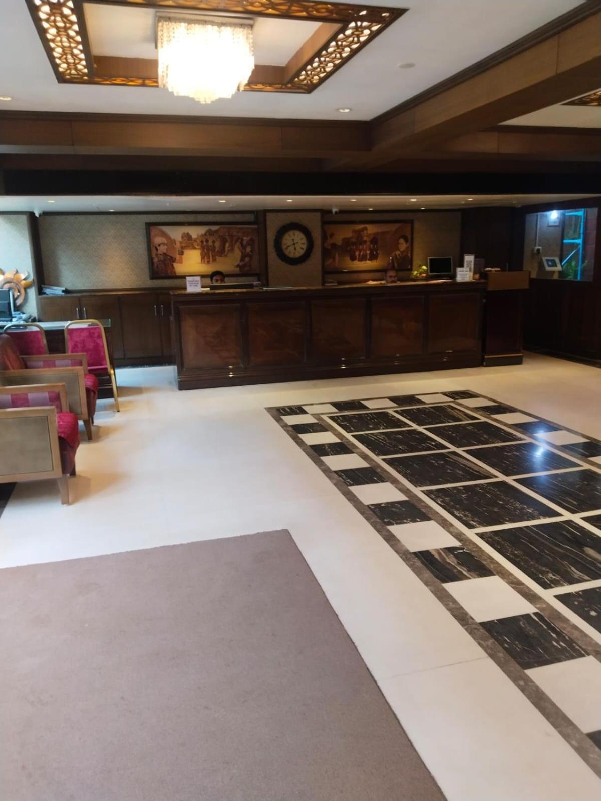เดอะ เพรสซิเดนท์ - อะ บูทิก โฮเต็ล Hotel อาเมดาบัด ภายนอก รูปภาพ